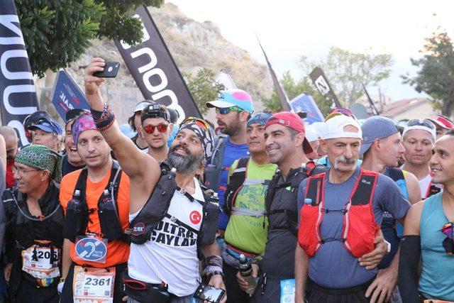 Salomon Kapadokya Ultra Trail yarışı başladı