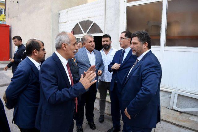 Kamu Başdenetçisi Şeref Malkoç Yenişehir’i ziyaret etti