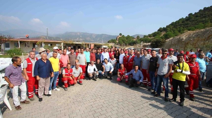 Başkan Sandal, &ldquo;&Ouml;nceliğimiz emek&ccedil;ilerin ve Bayraklı&rsquo;nın hakları&rdquo;