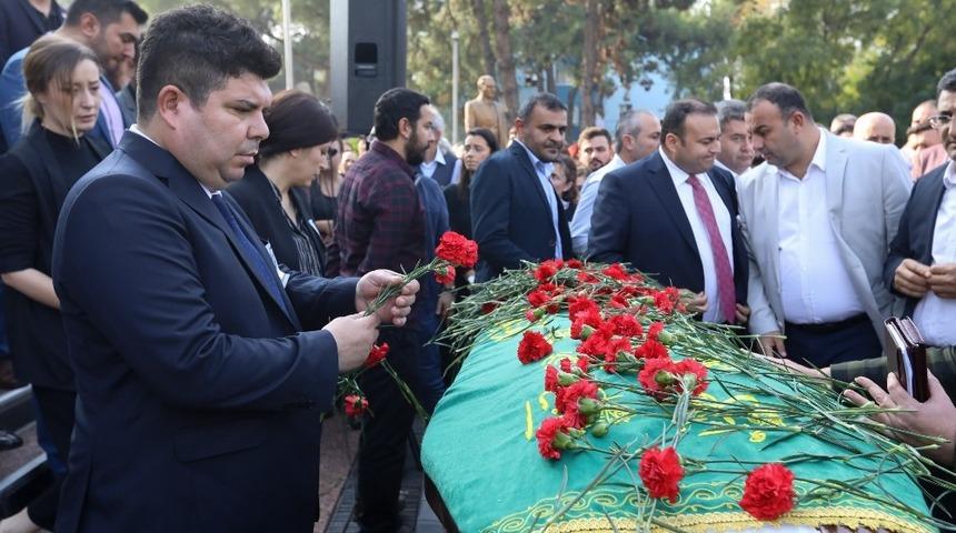 Buca Belediyesi&rsquo;nde yas g&uuml;n&uuml;: Yetginer&rsquo;e veda