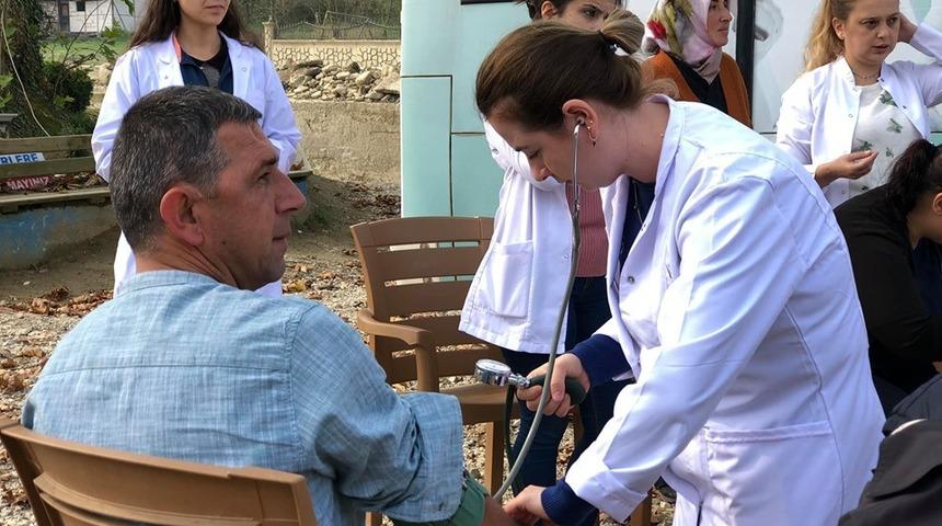 Sağlık hizmetleri k&ouml;yl&uuml;n&uuml;n ayağına gidiyor