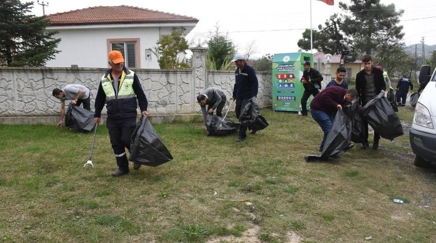 Gen&ccedil;lerle el ele tertemiz geleceğe