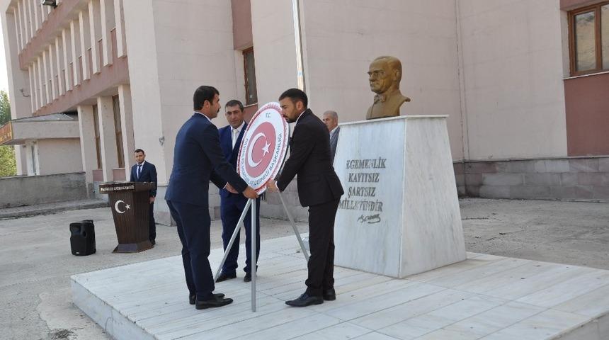 Pasinler’de Muhtarlar Günü kutlandı