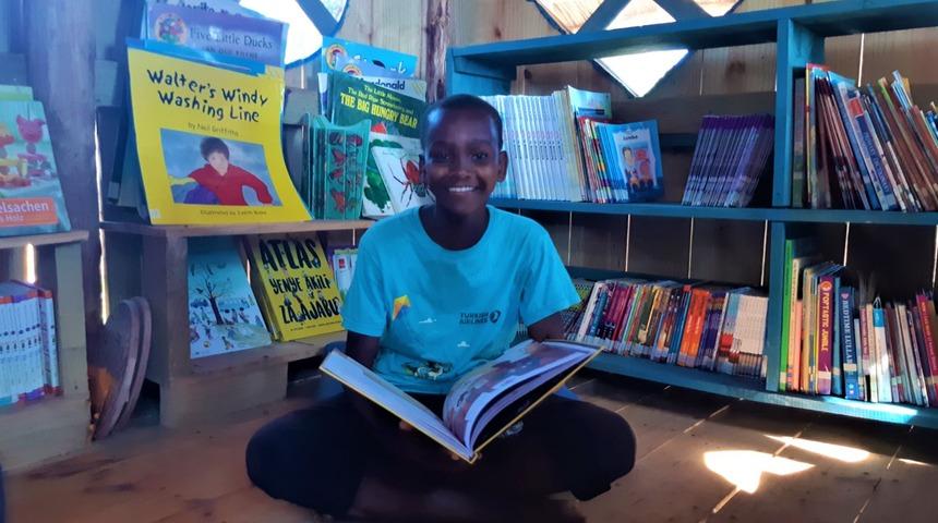 T&uuml;rk g&ouml;n&uuml;ll&uuml;lerden Zanzibar'daki yetim &ccedil;ocuklara eğitim desteği