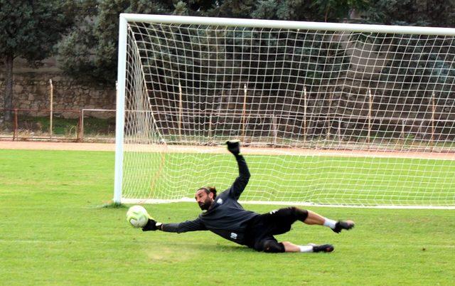 Salihli Belediyespor lideri ağırlayacak