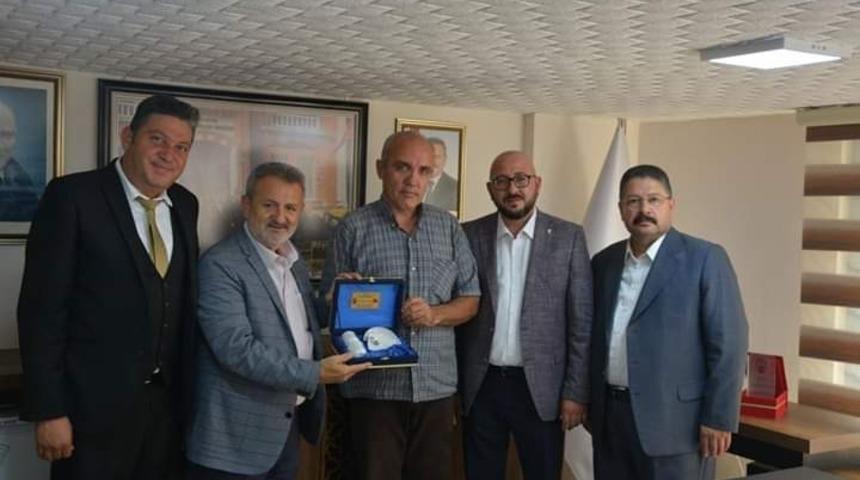 40 yıllık semerci mesleğini yaşatıyor