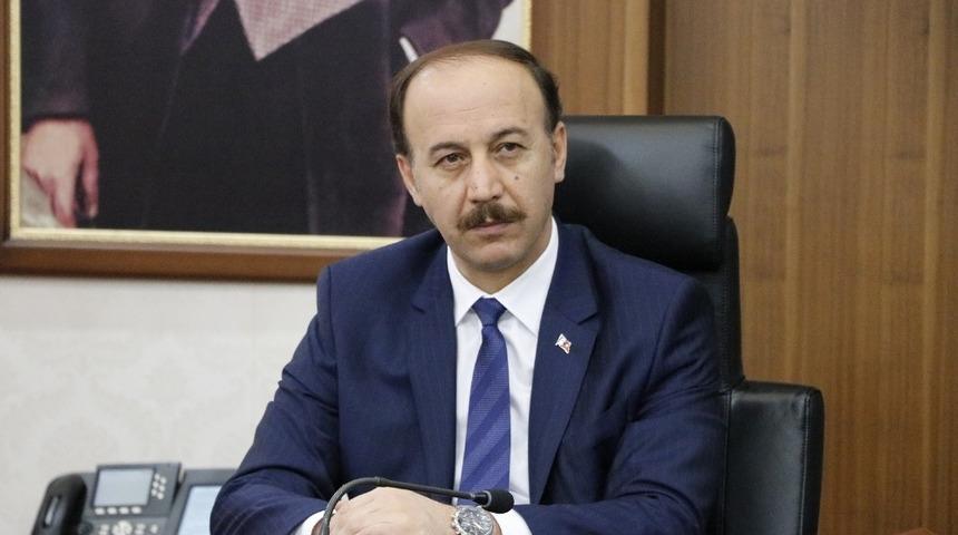 Vali Erin Muhtarlar G&uuml;n&uuml;n&uuml; kutladı