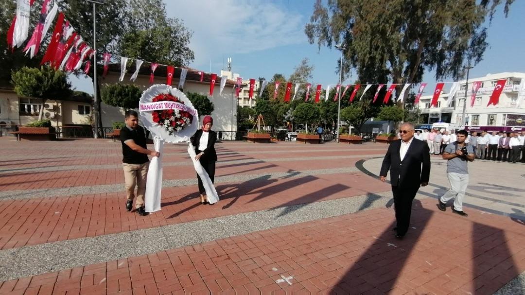 Muhtarlar G&uuml;n&uuml; t&ouml;renlerle kutlanıyor