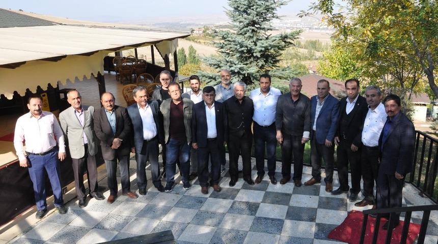 Başkan Ekinci, Muhtarlarla kahvaltıda biraraya geldi