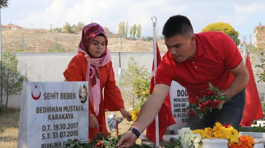 Şehit Bedirhan bebek 2 yaşında