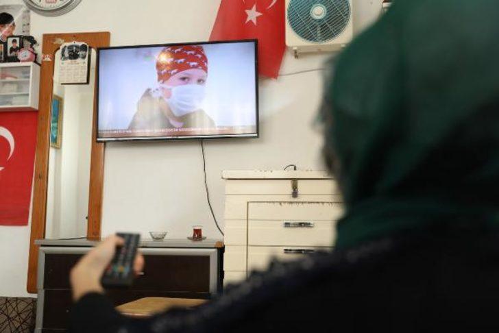 21 yaşında ilk kez kendisini gördü! G2