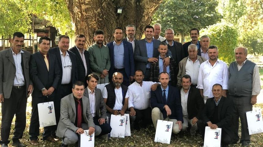 Başkan &Ccedil;iğdem: "Muhtarlarımızla birlikte hizmet ediyoruz"