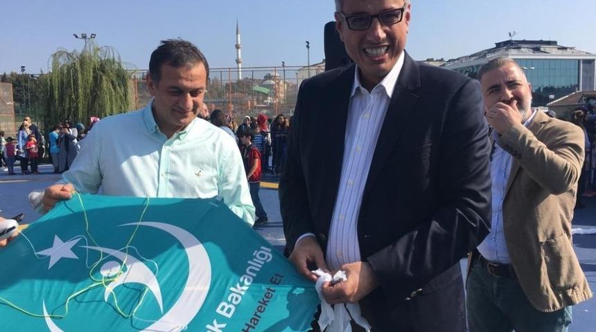 &Ccedil;ocuklar, &ccedil;ocukluk &ccedil;ağı obezitesine dikkat &ccedil;ekmek i&ccedil;in u&ccedil;urtma u&ccedil;urdu