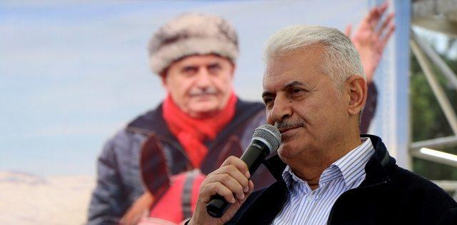 Binali Yıldırım, Dumanlı Yaylasında 10 km yürüyüş yaptı