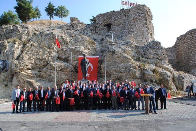 Eğirdir’de Muhtarlar Günü kutlamaları