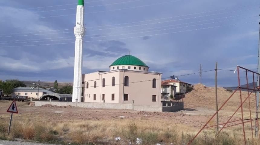 Hz.Ebubekir Camii t&ouml;renle ibadete a&ccedil;ıldı