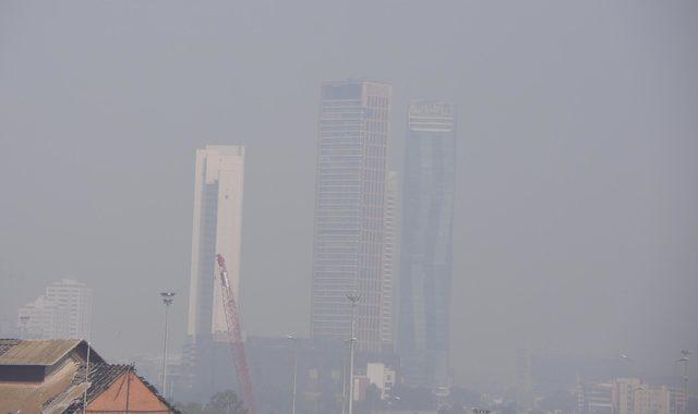 İzmir'de sis etkili oldu