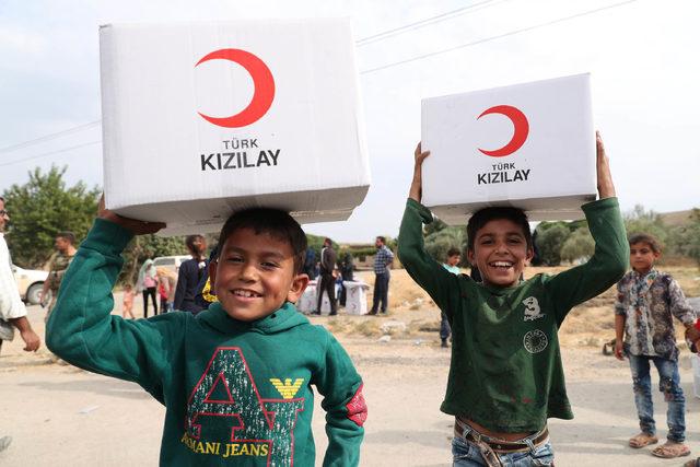 Kızılay, Resulayn ve Tel Abyad'da 10 bin kişiye yardımda bulundu