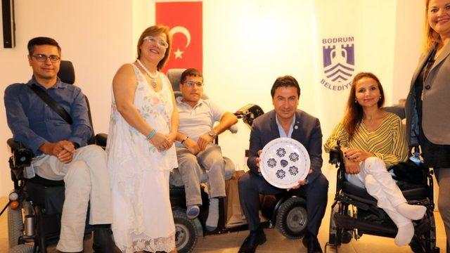 Yakaköy Engelli Sevgi Sanat Atölyesi açıldı