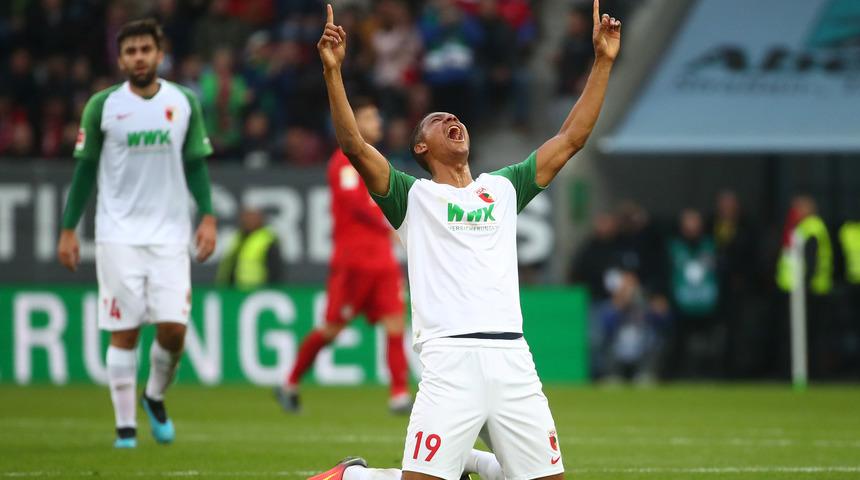 Augsburg 2 - 2 Bayern Münih