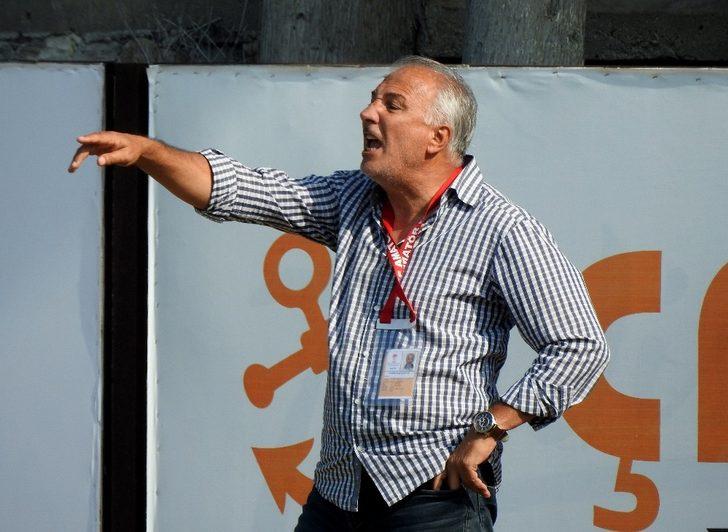 Çeşme Belediyespor farklı galip G4