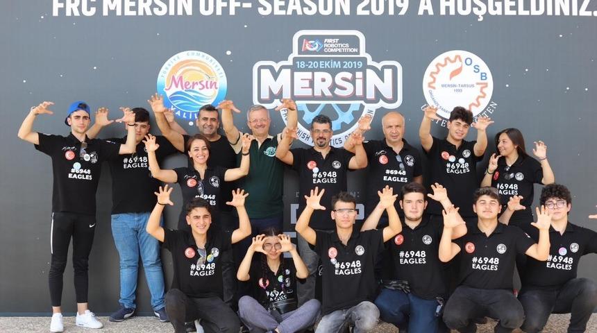 FRC Liseler Arası Robotik Turnuvası renkli g&ouml;r&uuml;nt&uuml;lere sahne oldu