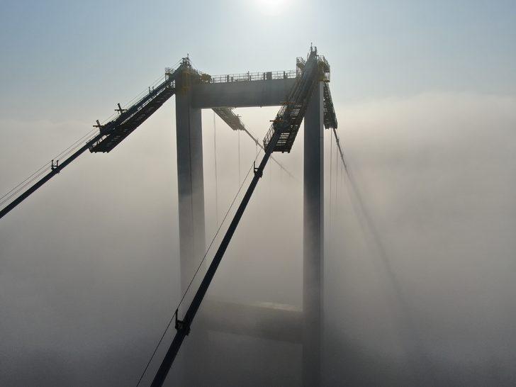 İstanbul'da etkili olan sis kartpostallık görüntüler oluşturdu G1