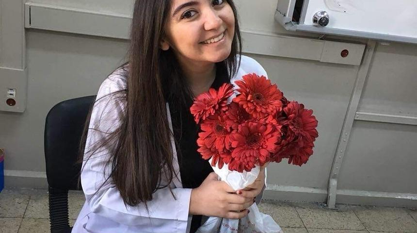 İncilay öğretmen 26 yaşında kansere yenik düştü