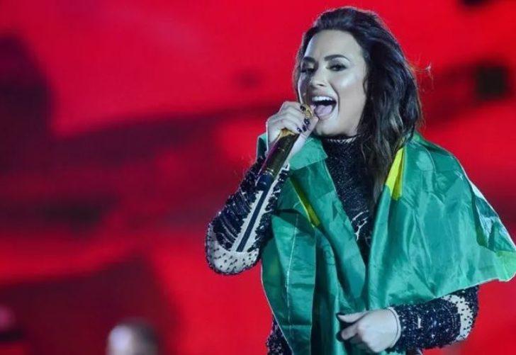 Demi Lovato'nun özel fotoğrafları sızdırıldı G1