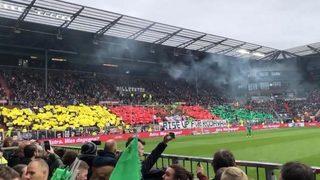 St. Pauli’den terör örgütünü destekleyen koreografi