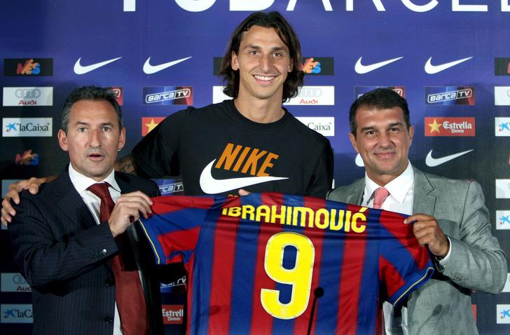 Zlatan Ibrahimovic'in heykelini yaktılar! G5