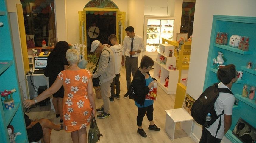 L&ouml;semili &ccedil;ocuk annelerinin el emekleri hastalara umut oluyor