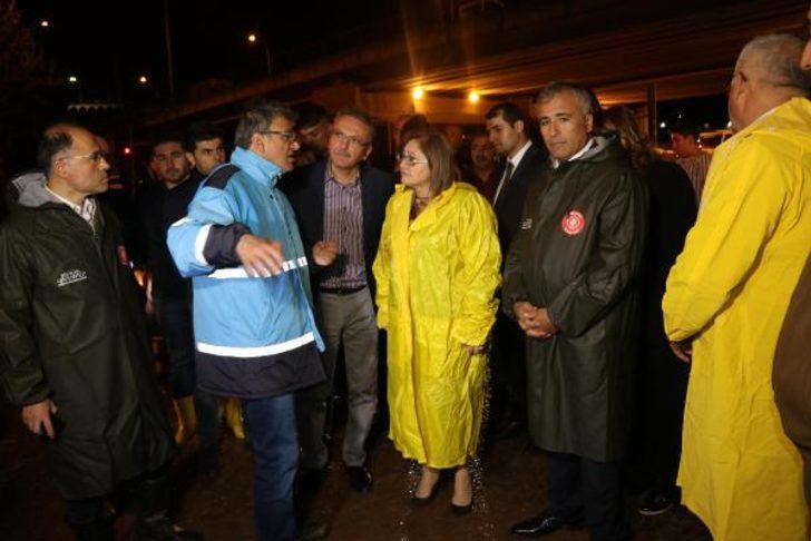 Yer: Gaziantep! Şehir 15 dakikada bu hale geldi! G1