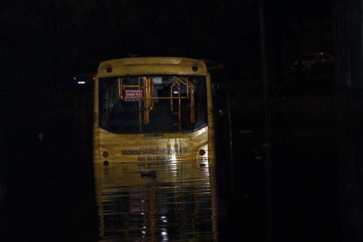 Yer: Gaziantep! Şehir 15 dakikada bu hale geldi! G5