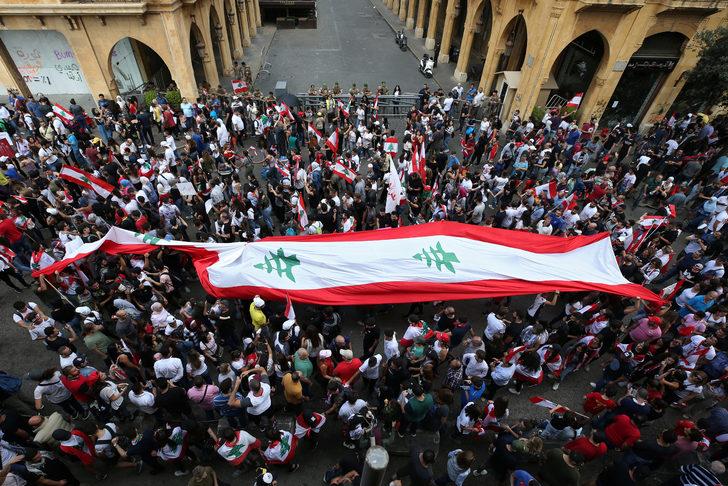 Lübnan'da göstericilerden 'devam' çağrısı G3