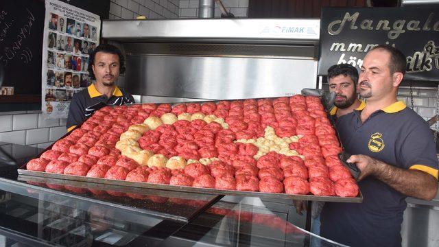 Barış Pınarı Harekatı'ndaki Mehmetçiğe boyoz hazırladılar