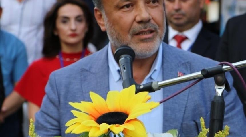 AK Partili Yavuz, D&uuml;nya Gazeteciler G&uuml;n&uuml;&rsquo;n&uuml; kutladı