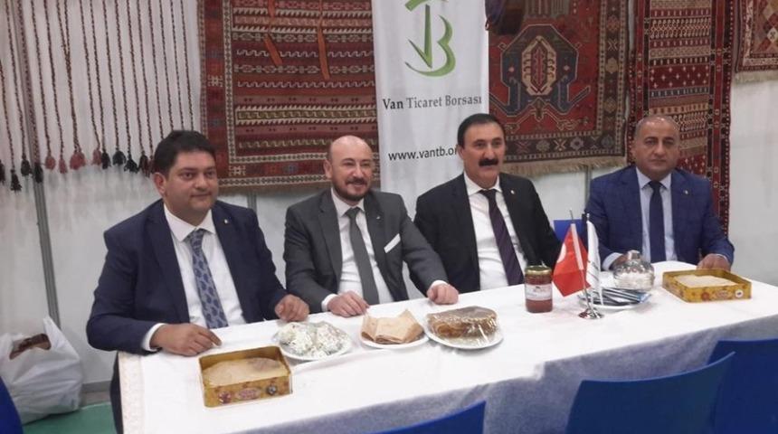 Van Ticaret Borsası, Erzurum Gıda ve Y&ouml;resel Lezzetler Fuarına damga vurdu