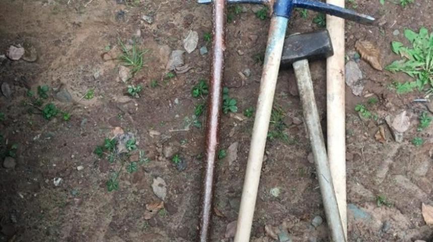 Bartın&rsquo;da define avcısı jandarmaya yakalandı