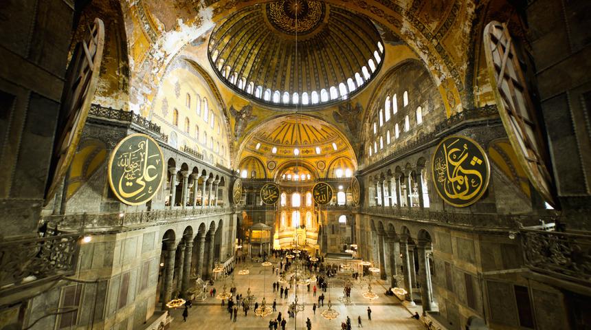 Ayasofya 12 yılda 31 milyon kişinin ziyaret etmesiyle birçok ülke nüfusunu geride bıraktı