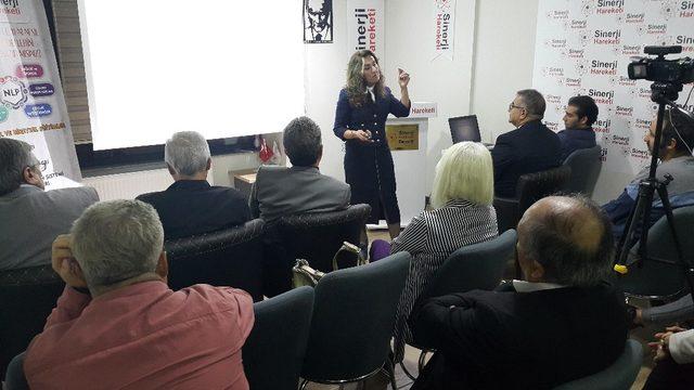 Eskişehirli eczacı Fatımatüzzehra Kıraç’tan ‘Uyuşturucuyla Mücadele’ konferansı