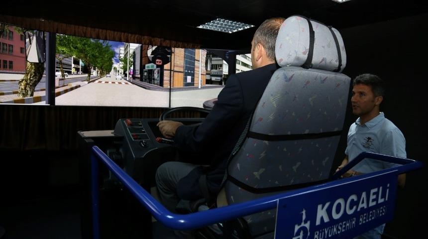 Kocaeli&rsquo;de toplu taşıma s&uuml;r&uuml;c&uuml;lerine sanal eğitim