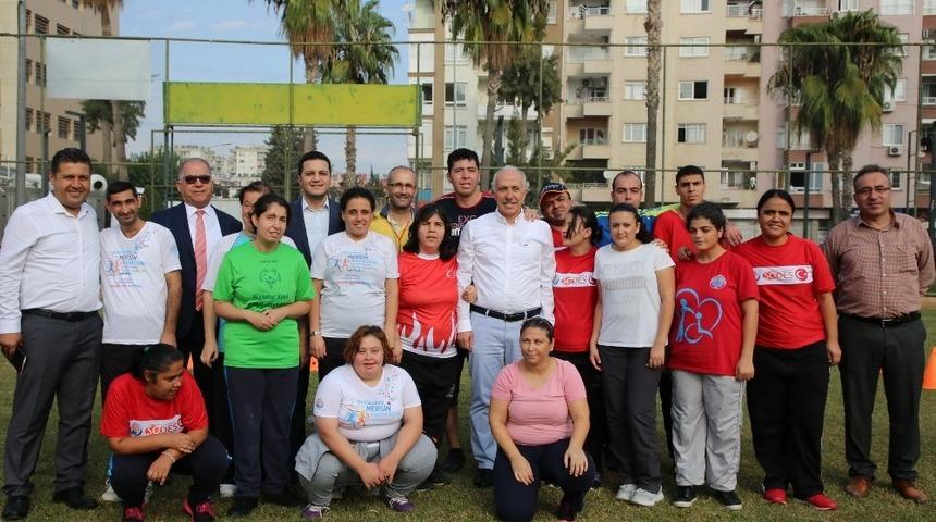 Başkan G&uuml;ltak, &ouml;zel &ccedil;ocuklarla antrenman yaptı
