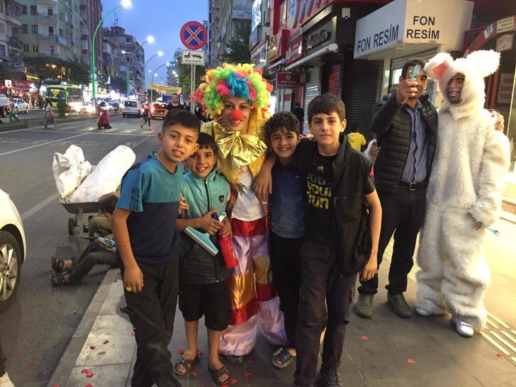 Cam silen çocuğa büyük sürpriz! G4