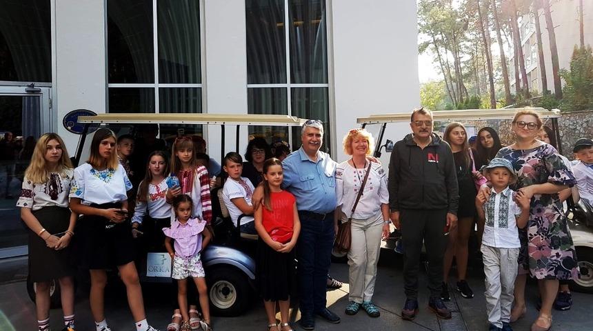 Savaş mağduru Ukraynalı &ccedil;ocuklar Marmaris&rsquo;te