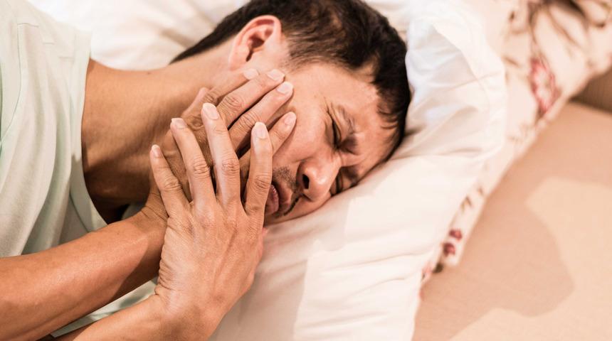 Delirten hastalık trigeminal nevralji nedir? Trigeminal nevralji ameliyatı var mı? trigeminal nevralji tedavisi nasıl olur? İşte trigeminal nevralji belirtileri