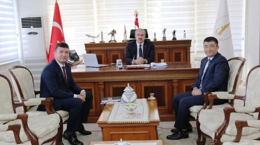 DP&Uuml;SEM M&uuml;d&uuml;r&uuml; G&uuml;l&rsquo;den K&uuml;tahya protokol&uuml;ne ziyaret