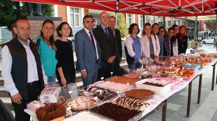 Devrek Hamidiye Anadolu Lisesi&rsquo;nden kermes
