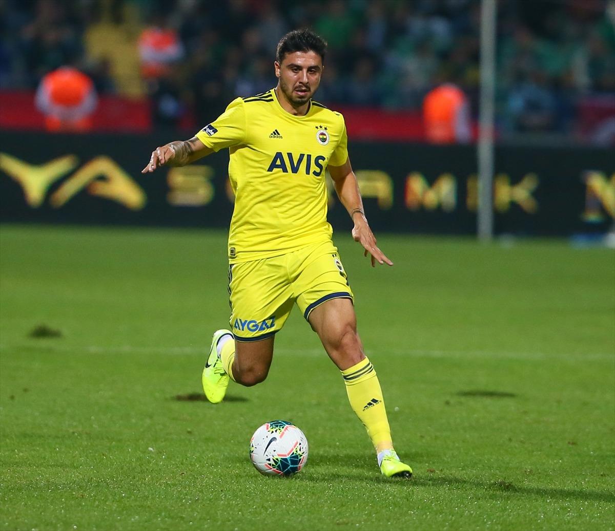 Ozan Tufan'ın Denizlispor ma&ccedil;ındaki hareketi sosyal medyayı salladı!