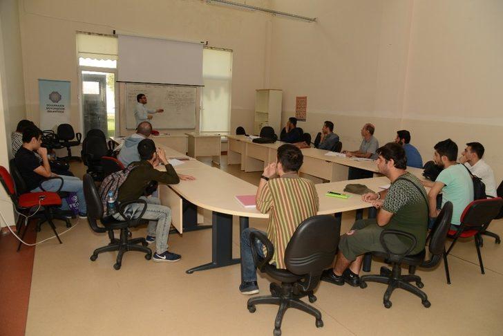 Diyarbakır’da EKPSS kursu başladı G3